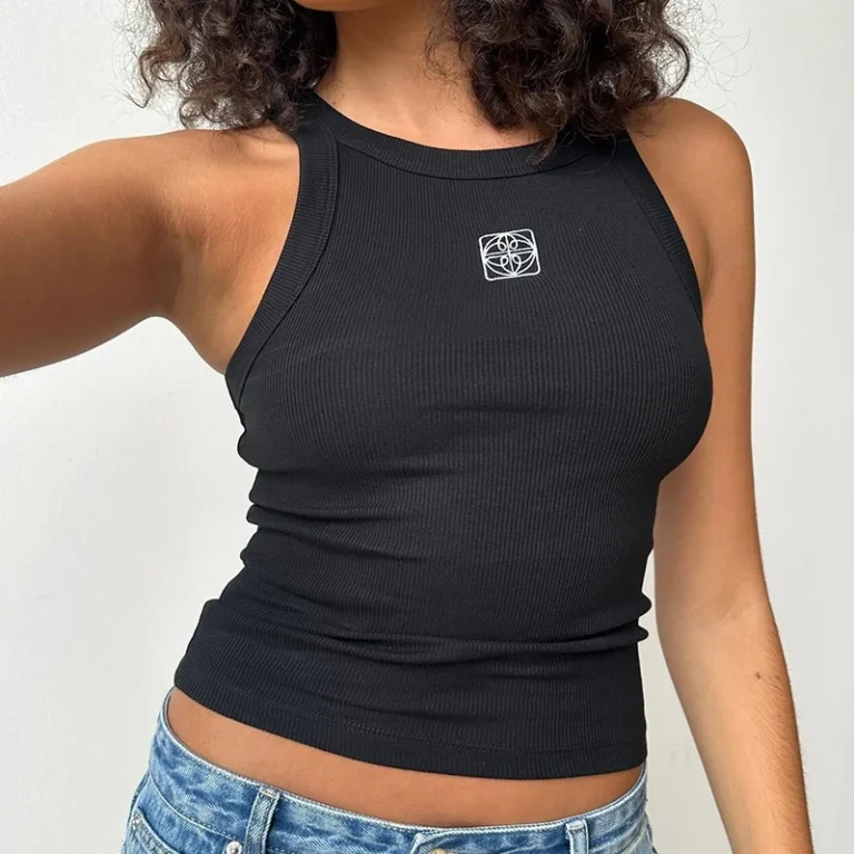 Women’s Short Round Neck